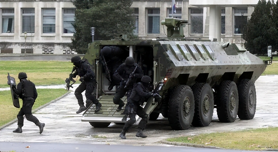 一位轉(zhuǎn)業(yè)后的特種兵，辦農(nóng)場(chǎng)種瓜菜，靠1個(gè)優(yōu)點(diǎn)，年賺200萬(wàn)